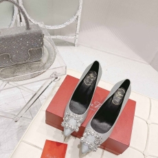 Roger Vivier flat shoes